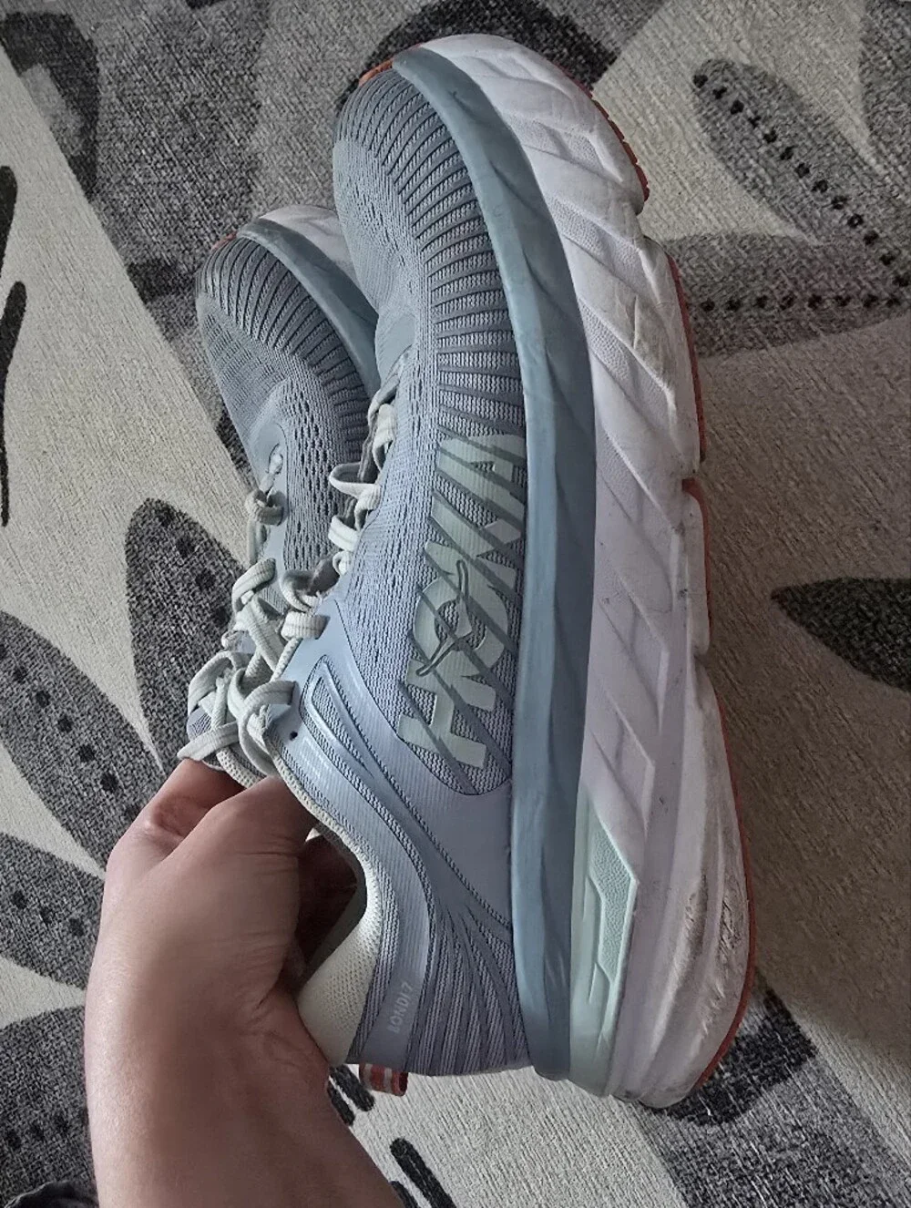 Hoka One One Bondi 7 running shoes